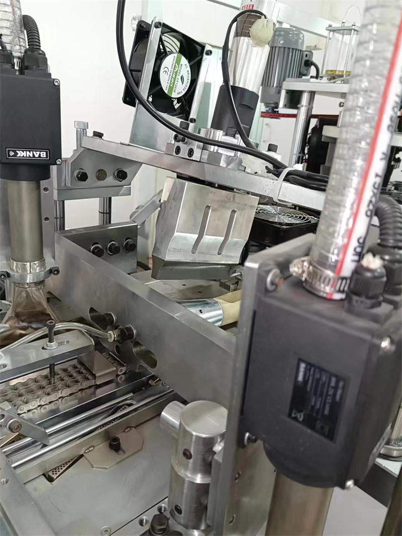 HXKS-150 डिस्पोजेबल पेपर कप बनाने की मशीन