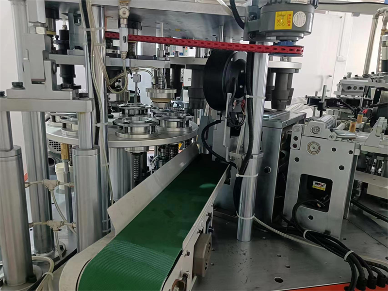 HXKS-150  Disposable Paper  Cup Making Machine (4)